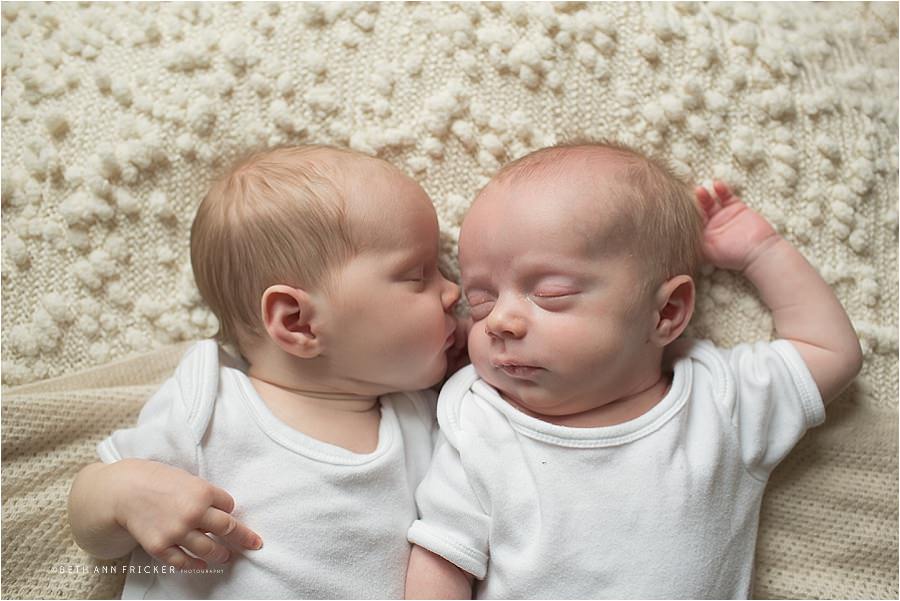 Boston Newborn Twin Photographer