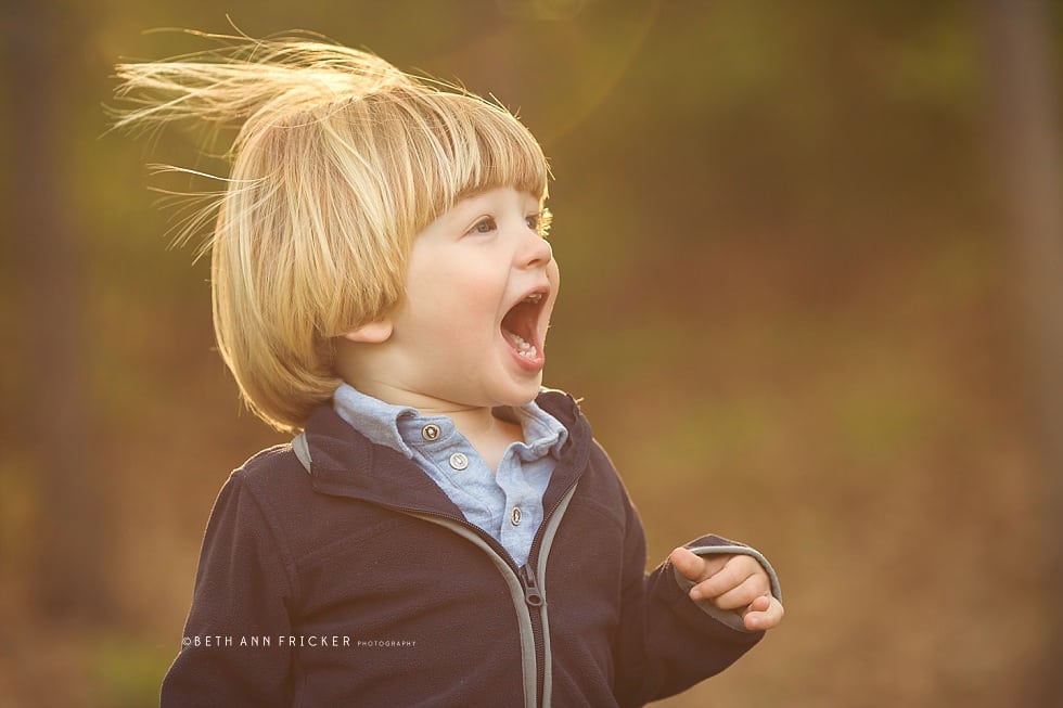 toddler boy roaring boston newborn lifestyle photographer_0005