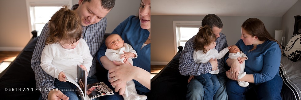 newborn with family north shore newborn lifestyle photographer