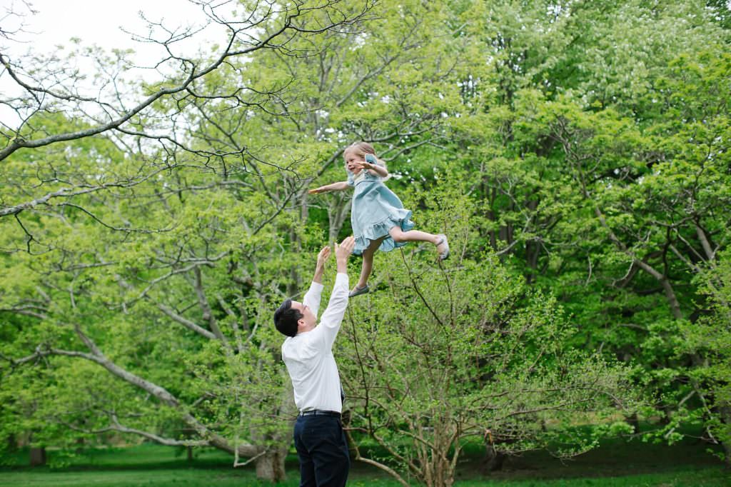 throwing daughter in to the air Watertown family photos