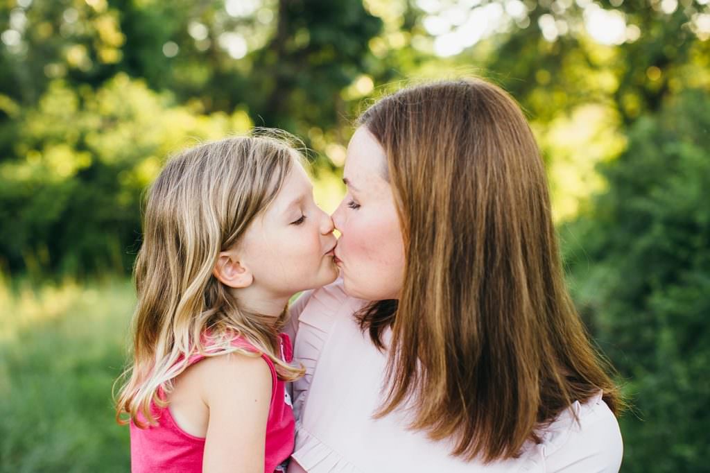 mom and daughter kissing Boston Family photos